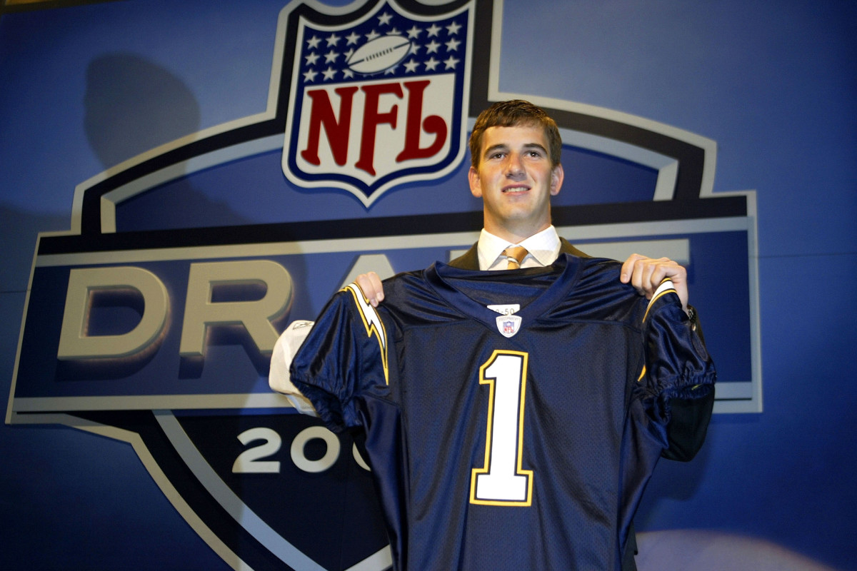 eli-manning-chargers.jpg